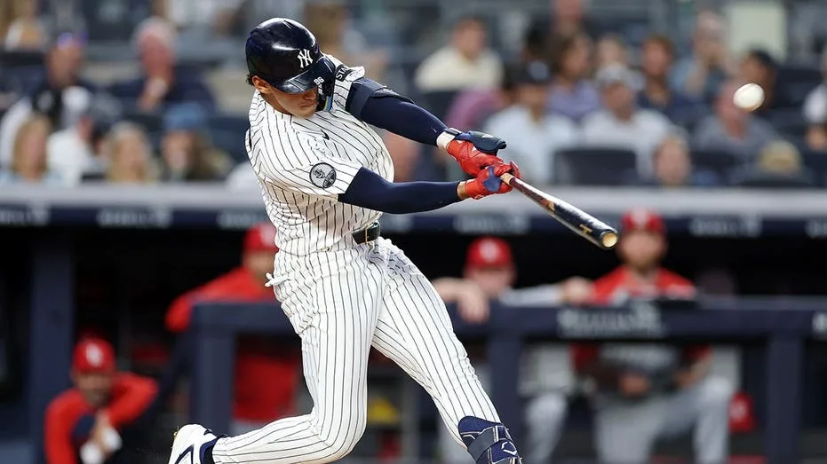 George Lombard Jr. Blasts Home Run for First Major League Hit in Yankees Debut, Showcasing Defensive Skill