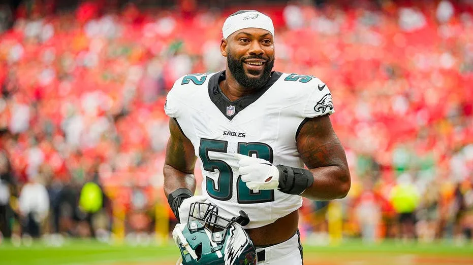 Veteran Pass Rusher Za'Darius Smith Reportedly Nears Deal, Then Denies, as Falcons and Browns Vie for Services