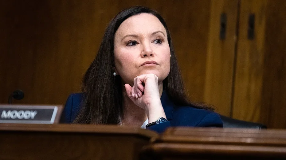 Florida Senator Ashley Moody Secures Republican Nomination to Complete Unexpired Term
